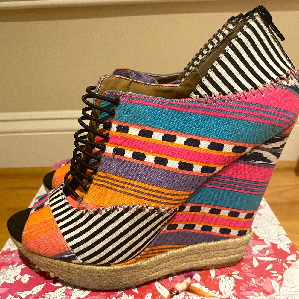 Chinese Laundry Make My Day Tribal Stripe Pink Multi Wedge Espadrille 7
